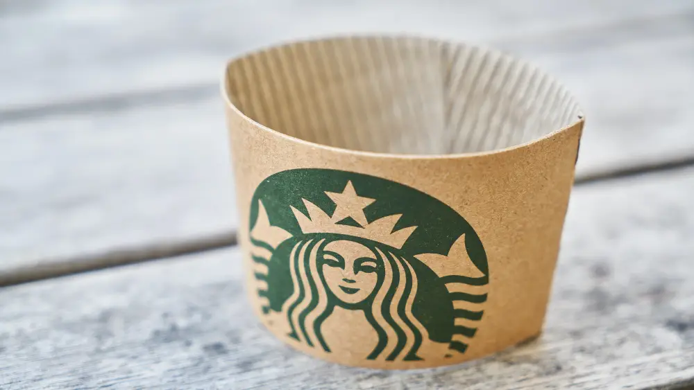 Starbucks cup holder - Customer service boosts their brand image