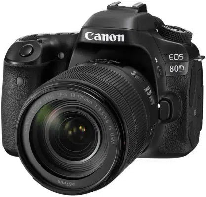 Canon EOS 80D. 