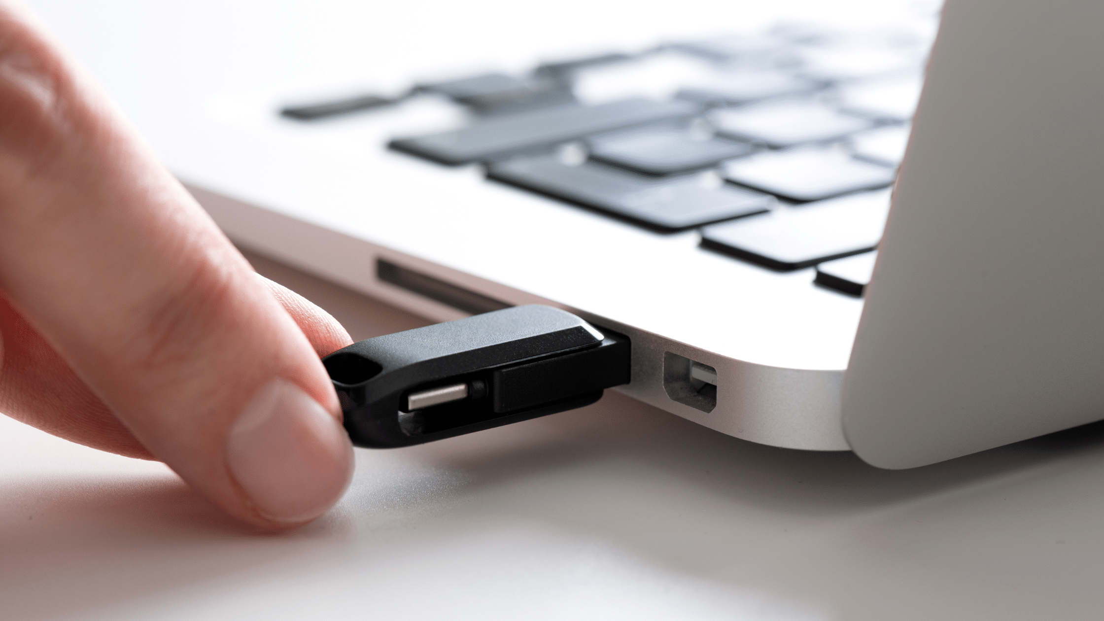 Best USB Sticks For Smart TVs 2024
