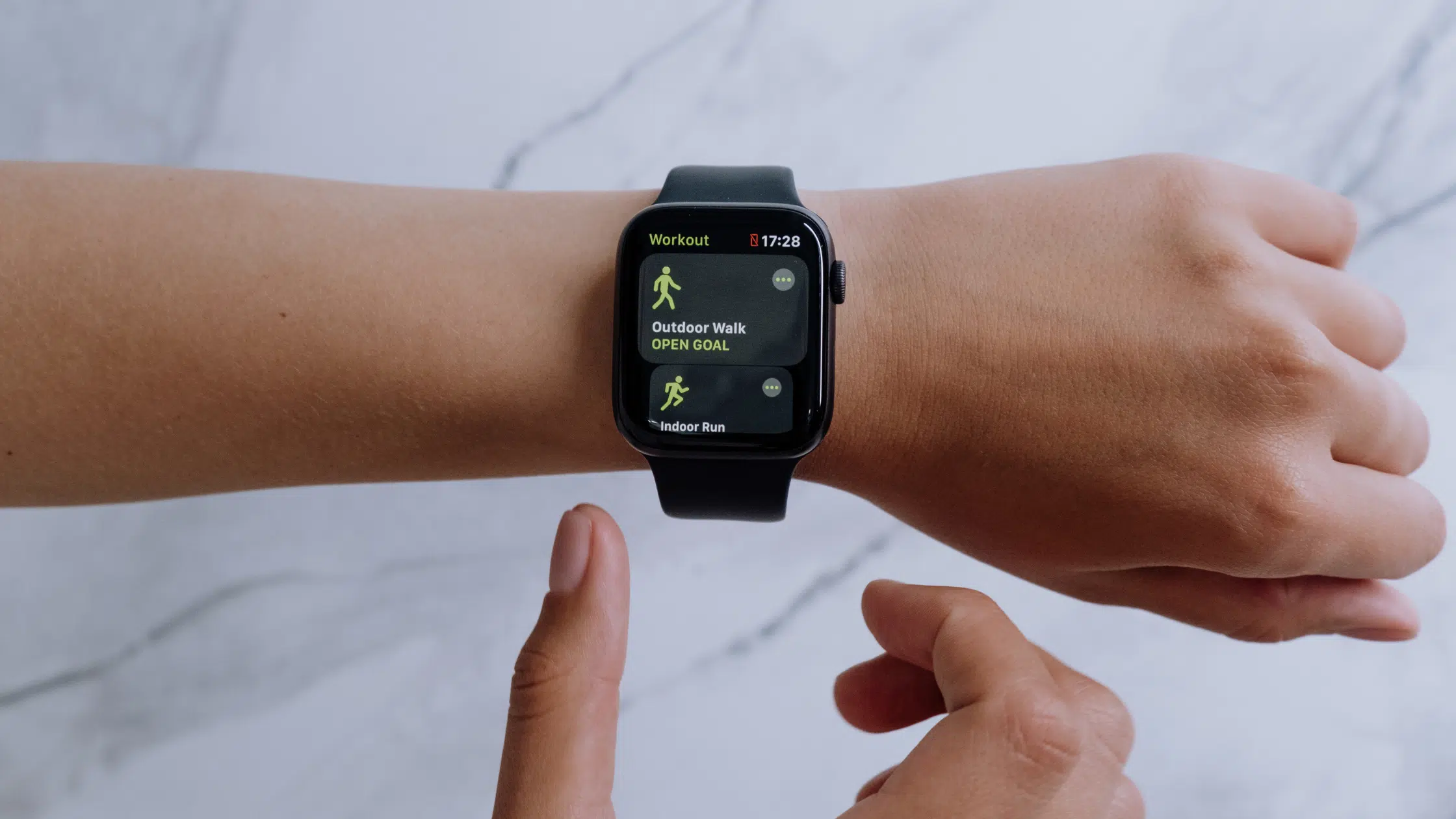 12+ Best Apple Watch Alternatives for 2023 (Ranked)